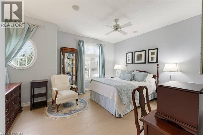 68 FAIRVIEW Drive Unit# 3 — photo 14 of 40