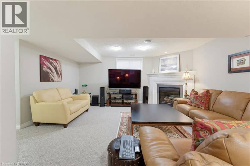 68 FAIRVIEW Drive Unit# 3 — photo 27 of 40