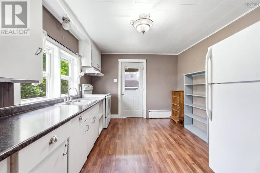 9 Cedar Street, Windsor, photo 6