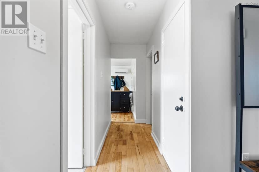 9 Cedar Street, Windsor, photo 4
