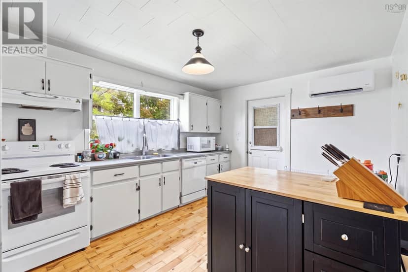 9 Cedar Street — photo 21 of 30
