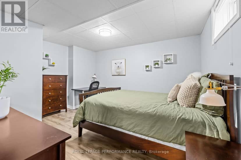 34 Giroux Street — photo 30 of 40