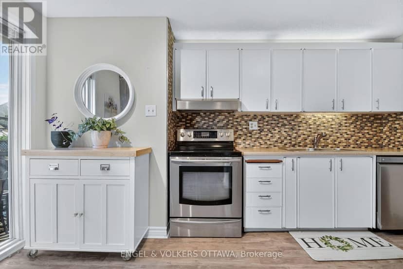 138 Sherway Drive, Ottawa, photo 3