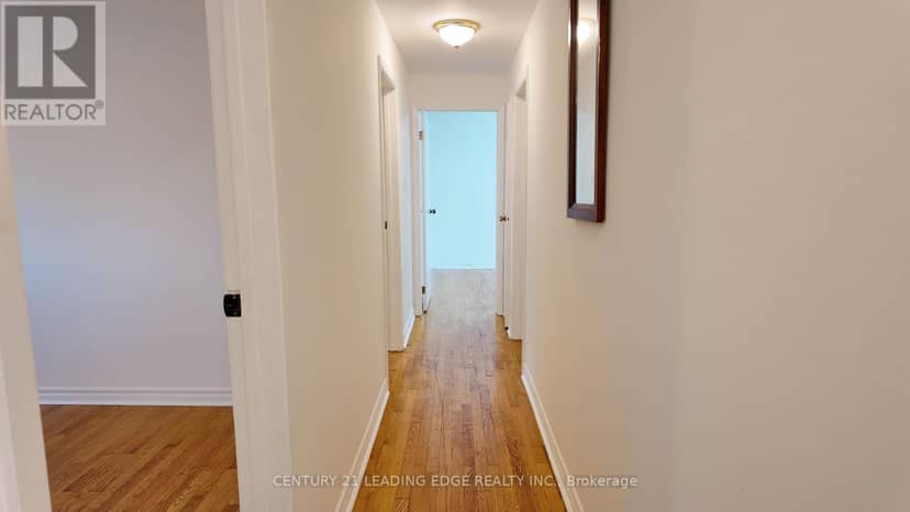 39 Waddington Crescent — photo 29 of 40