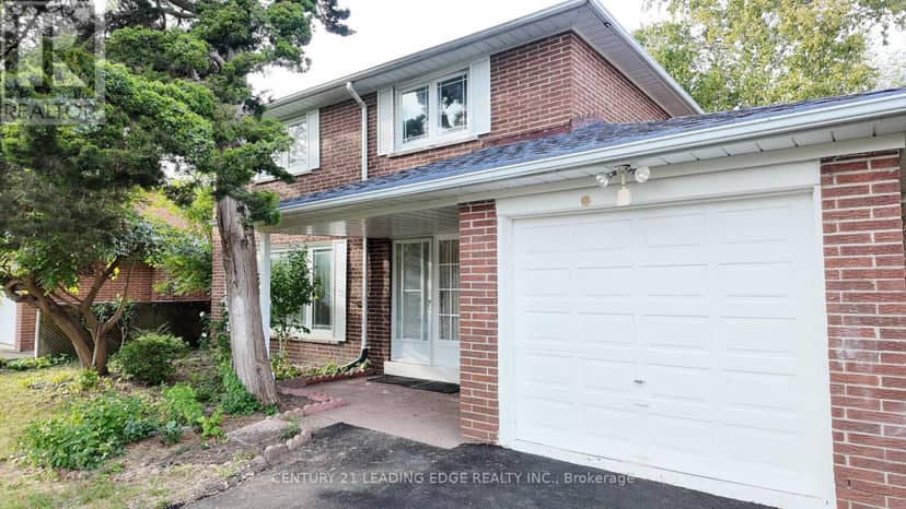 39 Waddington Crescent, Toronto, photo 3