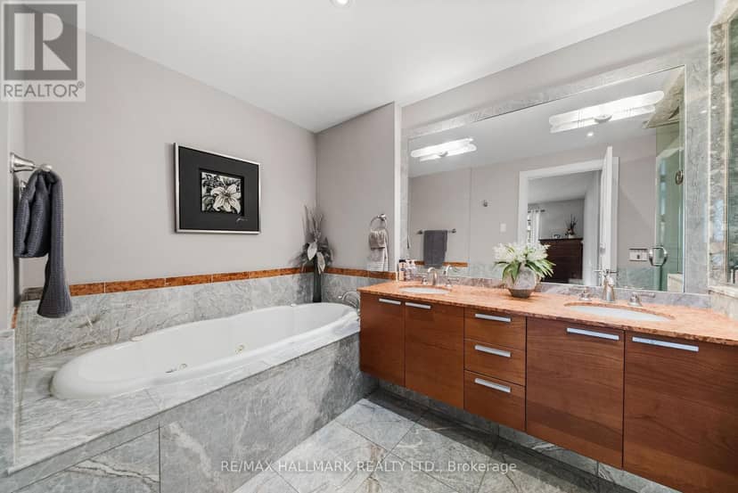 807C - 662 Sheppard Avenue E — photo 15 of 29