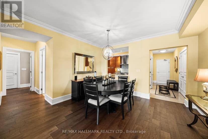 807C - 662 Sheppard Avenue E — photo 7 of 29