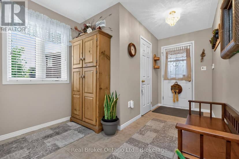 140 Southwinds Crescent, Midland, photo 5