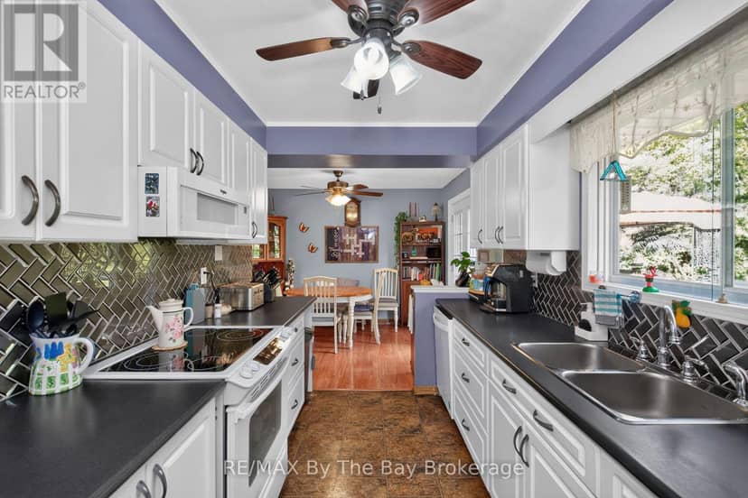 439 Fifth Street — photo 15 of 37