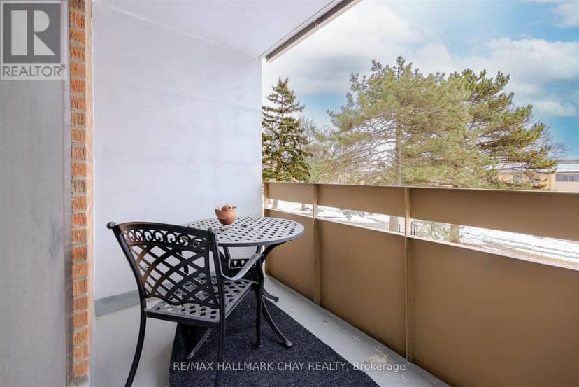 208 - 1210 Radom Street — photo 17 of 40