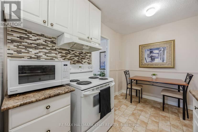 208 - 1210 Radom Street — photo 21 of 40