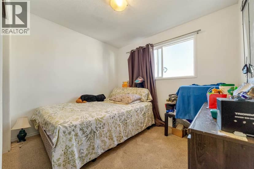 3319 - 3321 5A Avenue S — photo 9 of 36