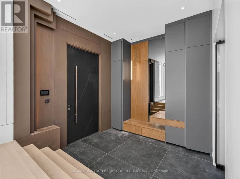 26 Clinton Drive, Richmond Hill, photo 2