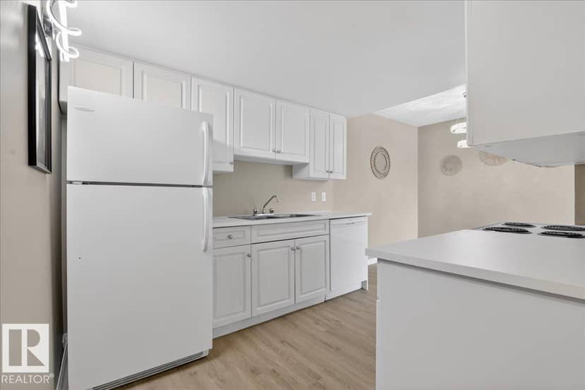 #309 2908 116A AV NW — photo 10 of 25