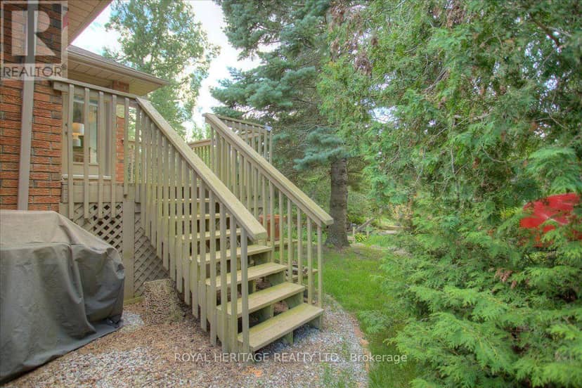 5 Governors Drive — photo 28 of 40