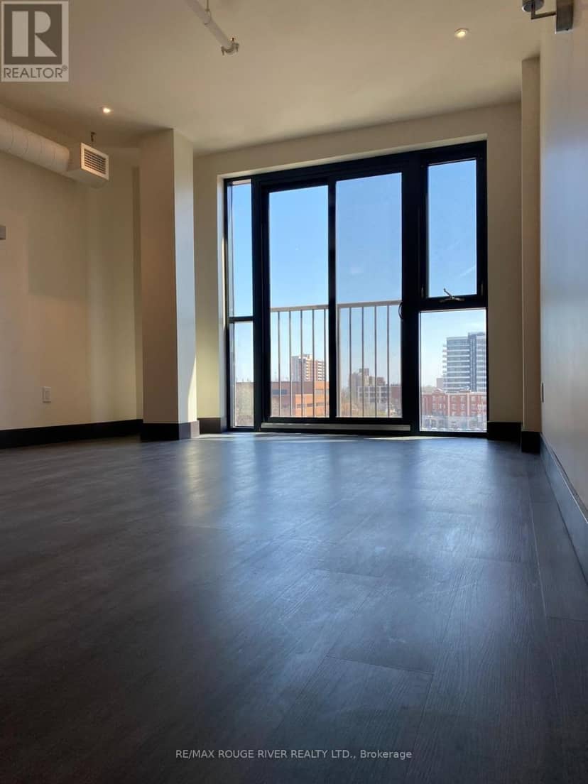408 - 121 King Street E — photo 3 of 14