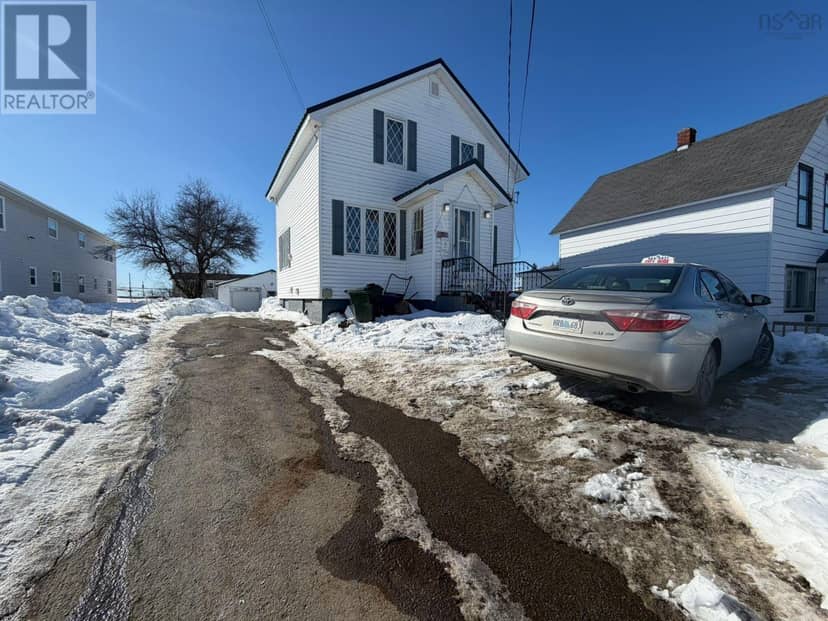 1162 George Street — photo 2 of 13