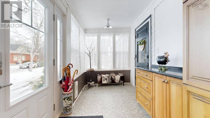 1484 Bridge Street, Kingston, photo 4
