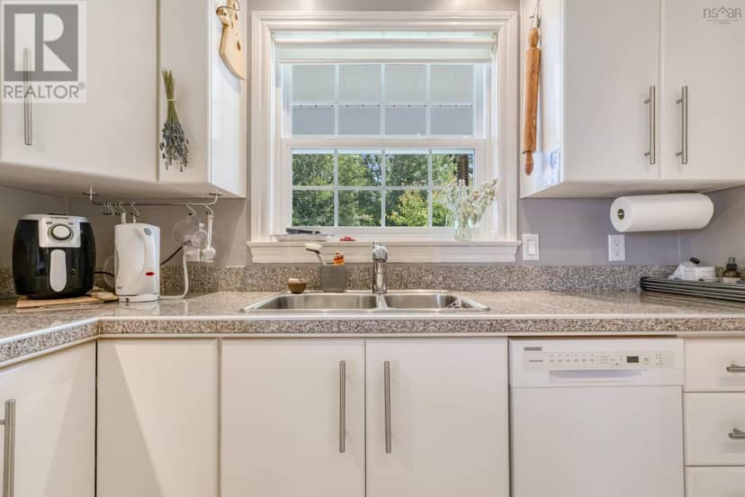 210 South Cove Drive — photo 10 of 40
