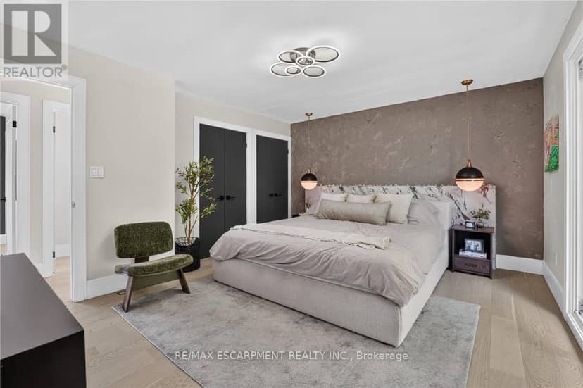 9 Leslie Drive — photo 21 of 40