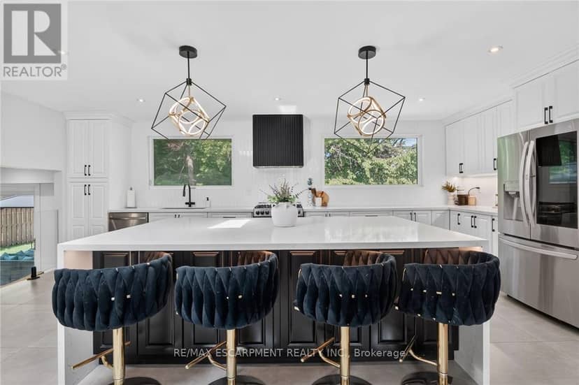 9 Leslie Drive — photo 13 of 40
