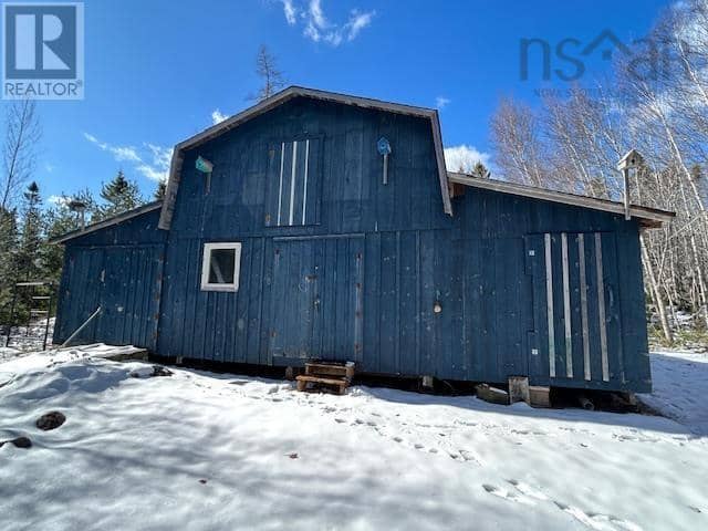 2379 Upper Clyde Road — photo 9 of 11