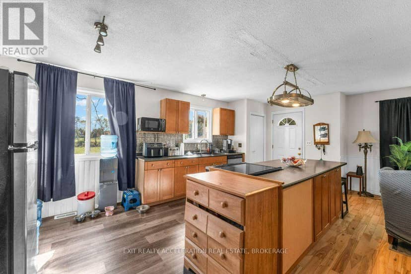 3937 Stagecoach Road — photo 5 of 34