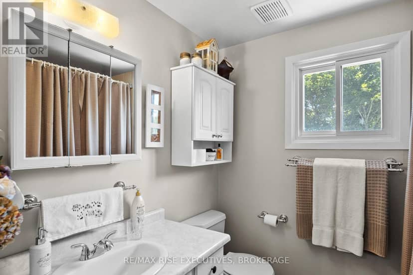 149 Grenadier Drive — photo 23 of 40
