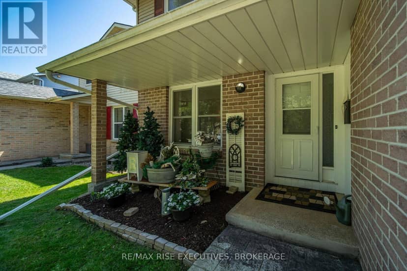 149 Grenadier Drive, Kingston, photo 5