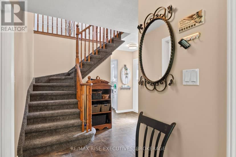149 Grenadier Drive, Kingston, photo 7