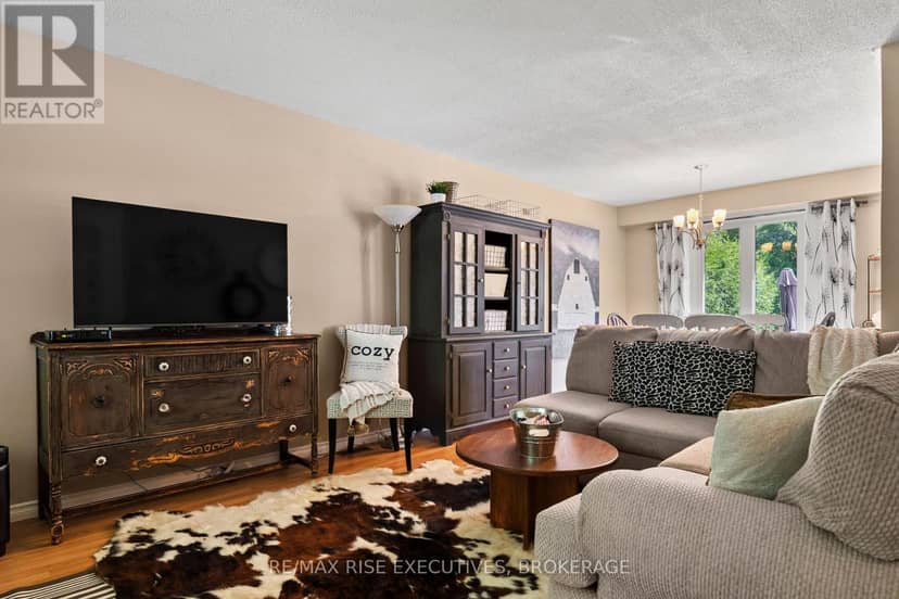 149 Grenadier Drive, Kingston, photo 8
