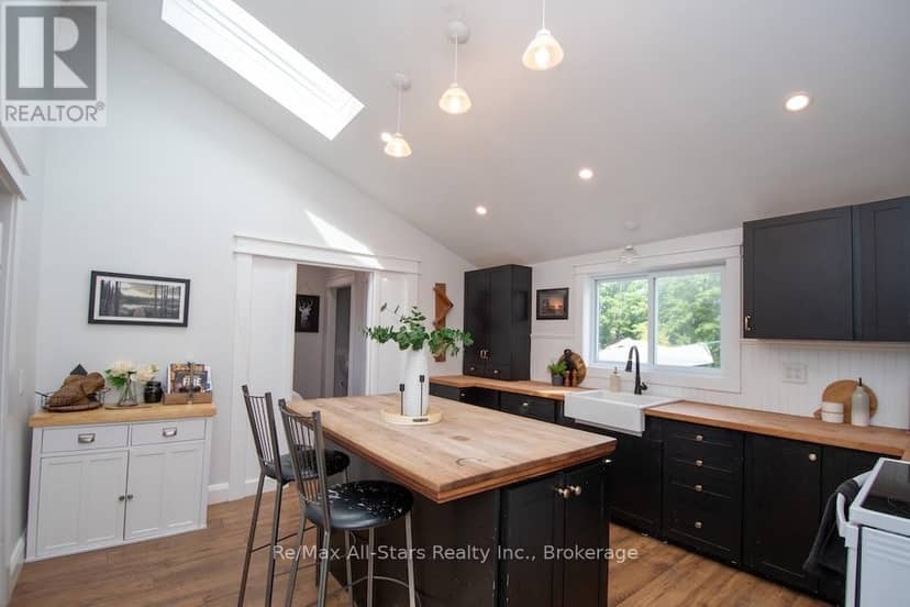96 Regent Street — photo 20 of 40