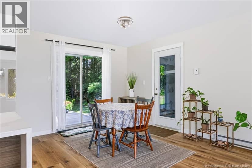 9 Neptune Crescent — photo 20 of 40