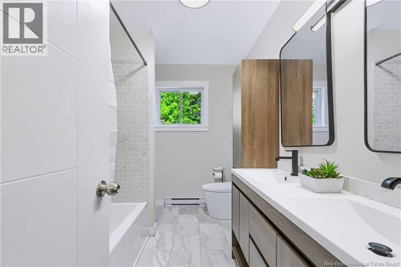 9 Neptune Crescent — photo 28 of 40