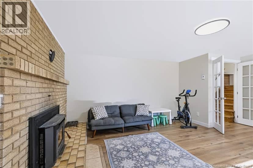9 Neptune Crescent — photo 40 of 40