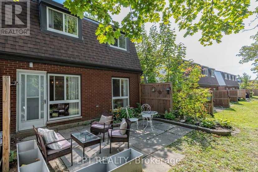 7J - 2080 Ogilvie Road, Ottawa, photo 3