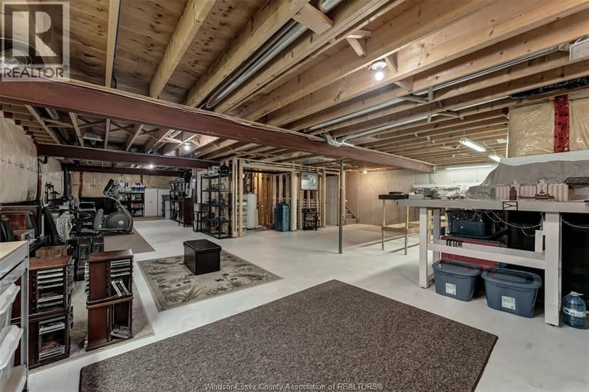 2207 Katella — photo 16 of 21