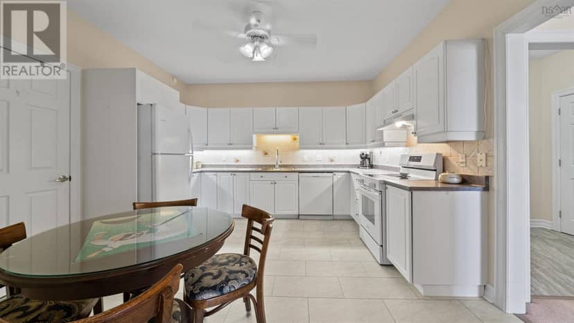 209 201 Walter Havill Drive — photo 14 of 40