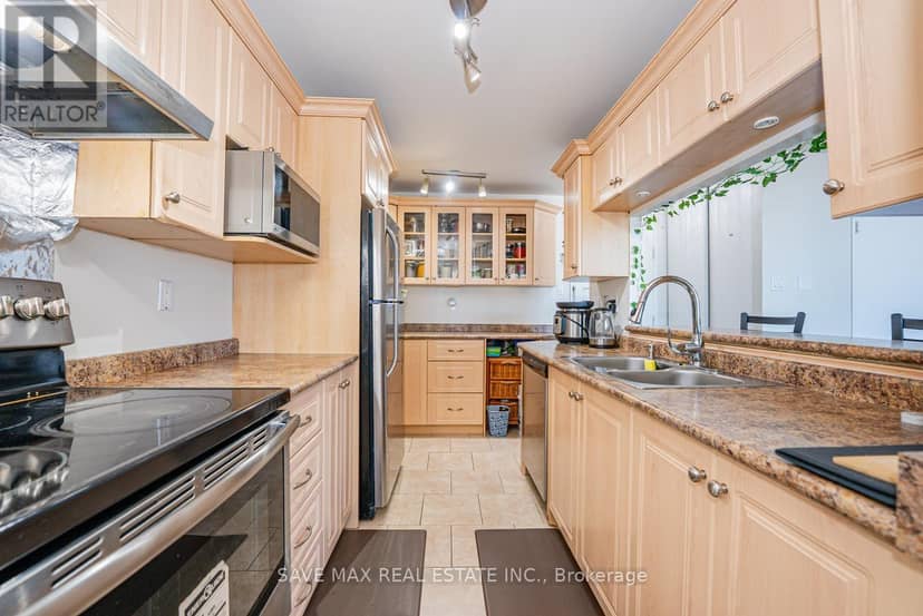 2105 - 4205 Shipp Drive — photo 24 of 35