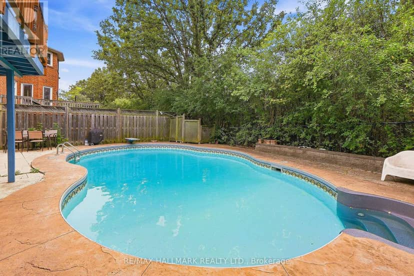 1246 Winterbourne Drive — photo 39 of 39
