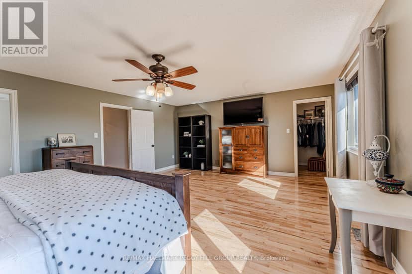 2070 Osbond Road — photo 16 of 40