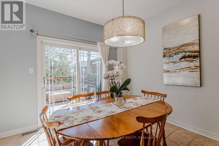 2070 Osbond Road — photo 7 of 40