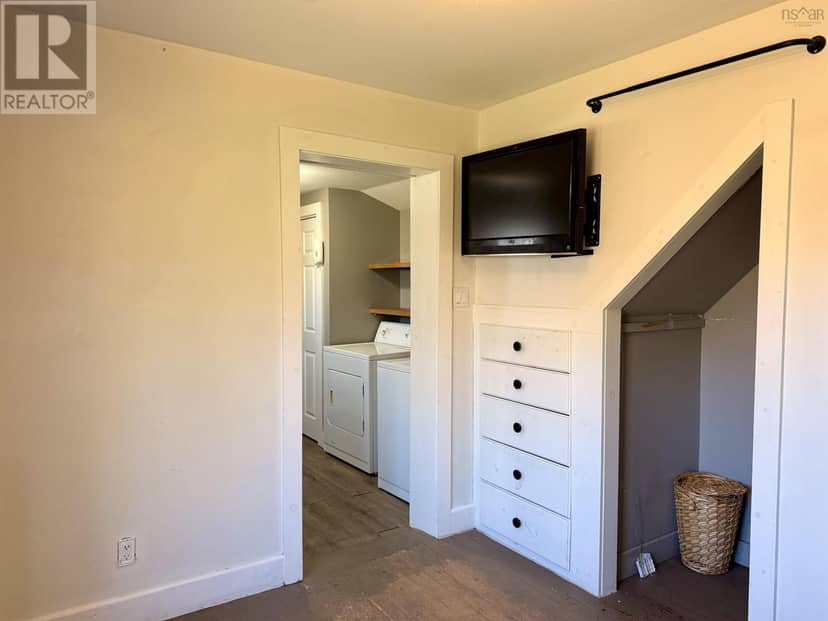 225 Water Street — photo 13 of 29