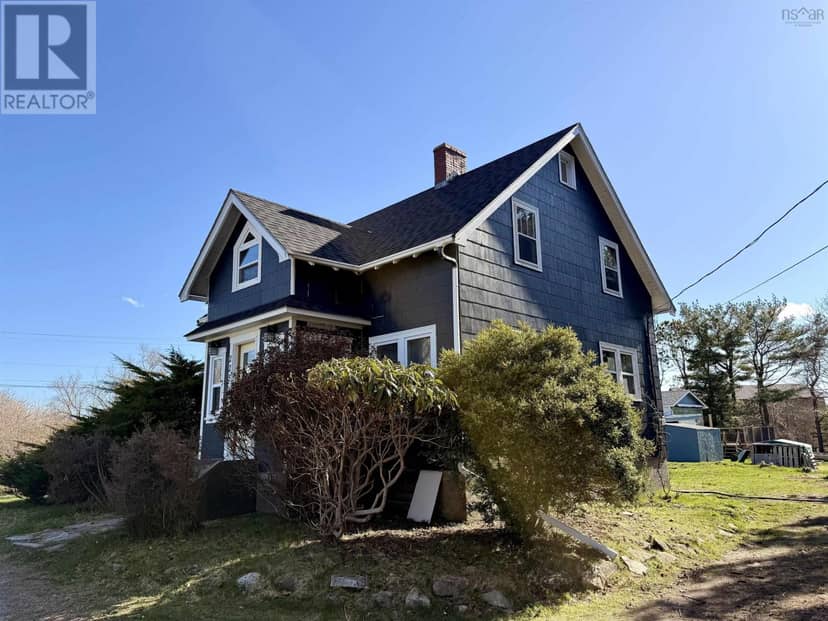225 Water Street, Shelburne, photo 3