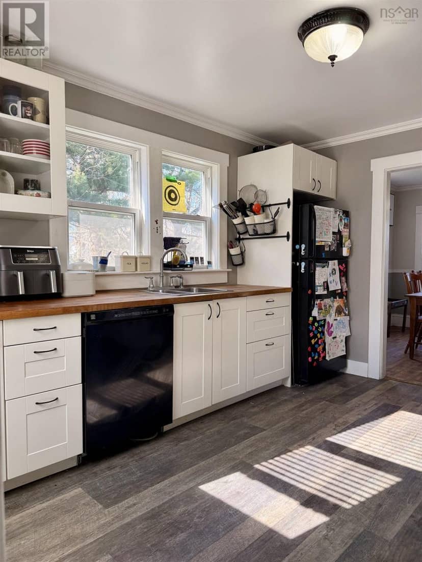 225 Water Street, Shelburne, photo 8
