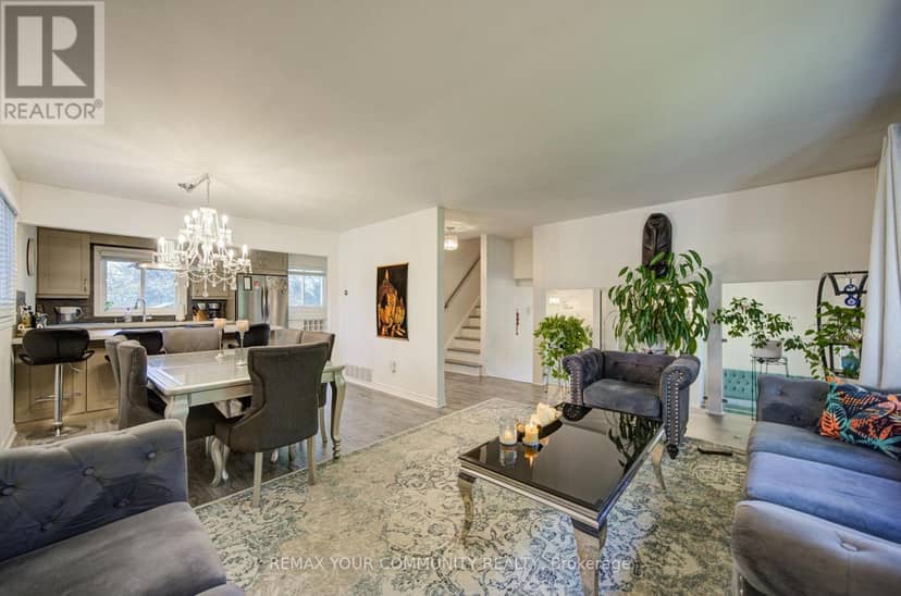 3205 Martins Pine Court — photo 10 of 40