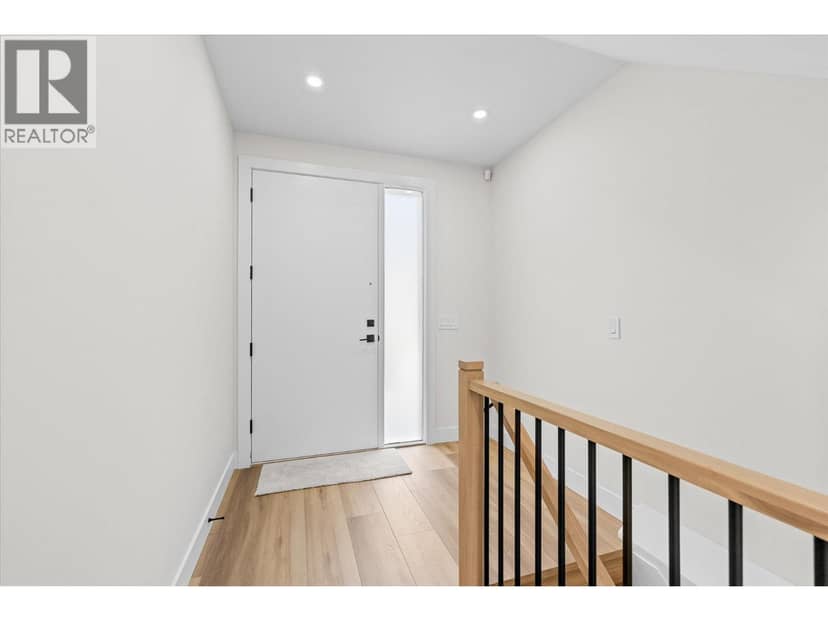 3741 Astoria Drive, West Kelowna, photo 4
