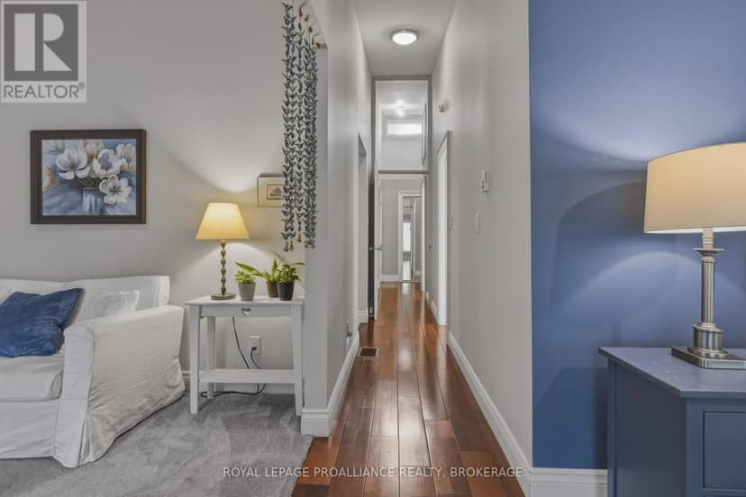 27 Riverside Drive — photo 28 of 40