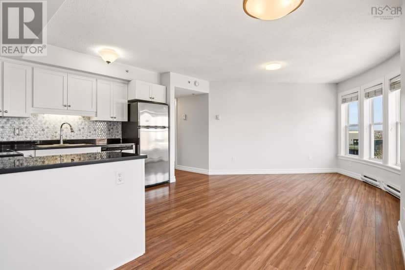601 5505 Falkland Street — photo 28 of 40