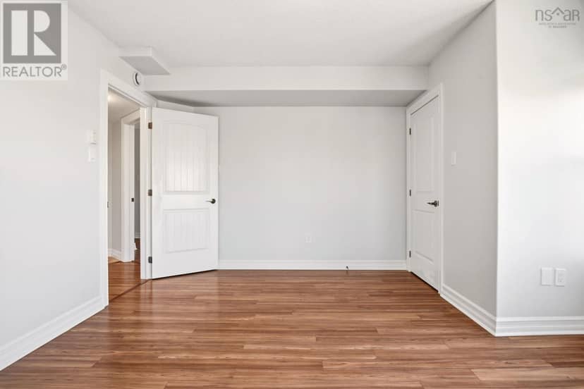601 5505 Falkland Street — photo 25 of 40